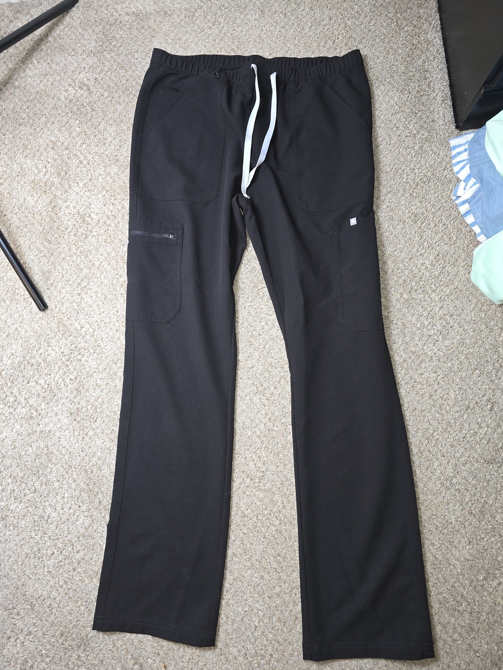 FIGS Men's Black Cargo Scrub Pants Size XL Tall